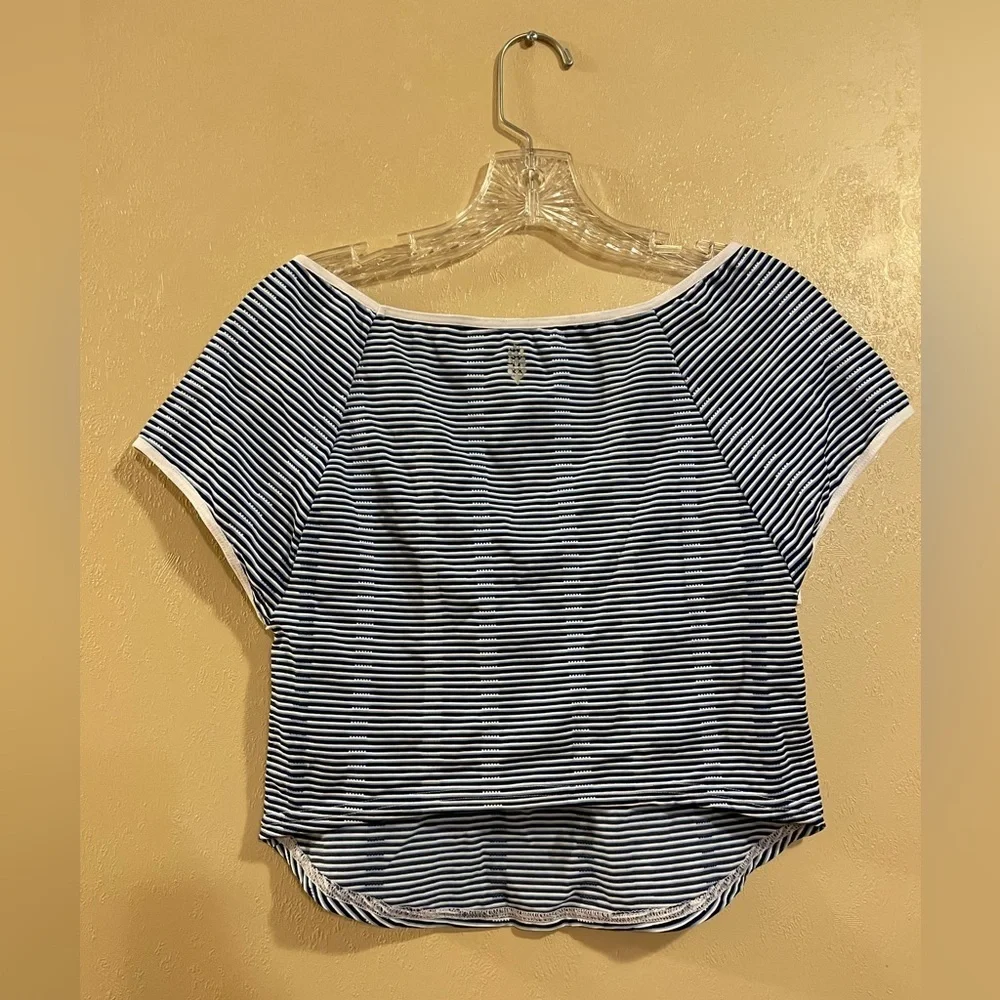 NWOT Free People Movement What’s The Scoop Baby Tee sz XL - Picture 2 of 5